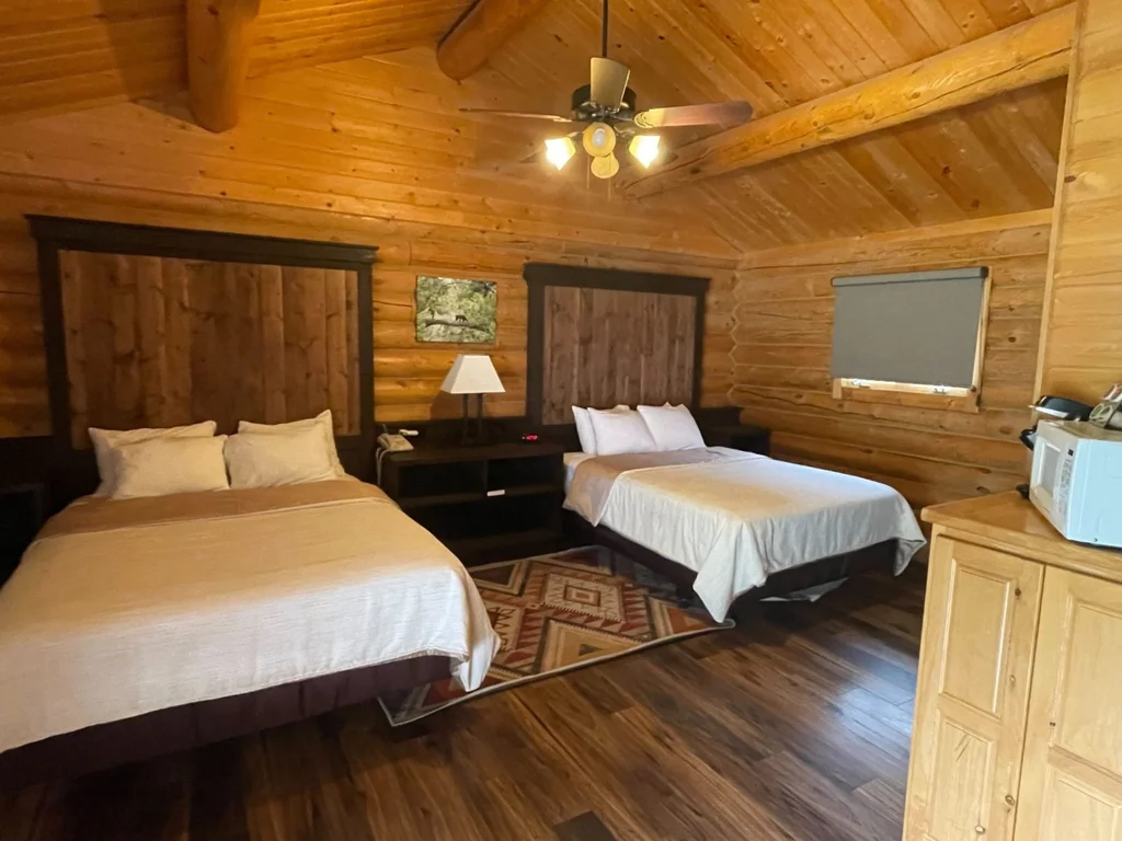 320 Guest Ranch