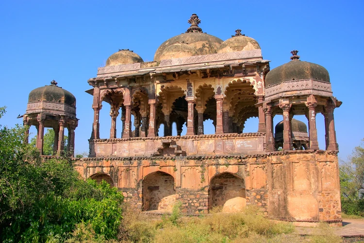Visit Ranthambore Fort